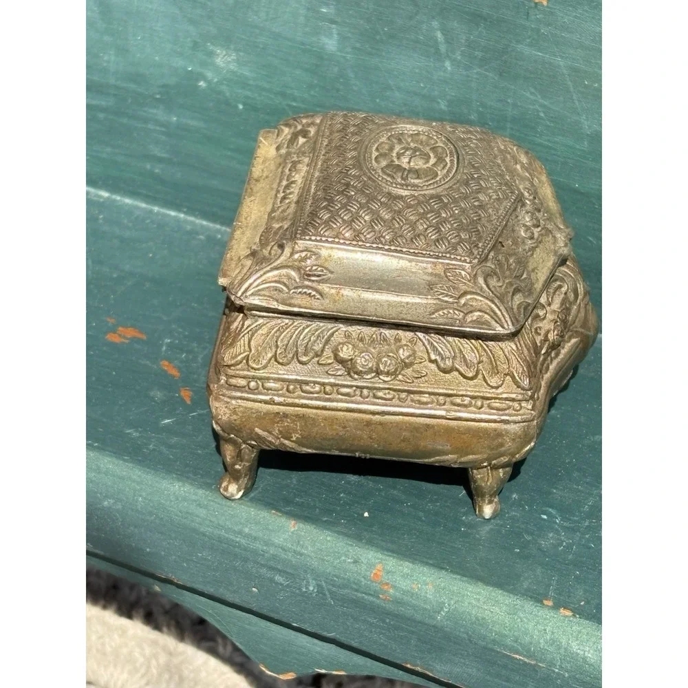 Jewelry Casket Case Trinket Box Silver Finish Footed Japan 3.25